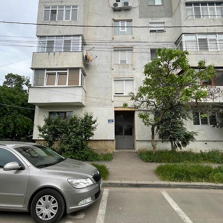 Royal Apartment Buzău Esterno foto