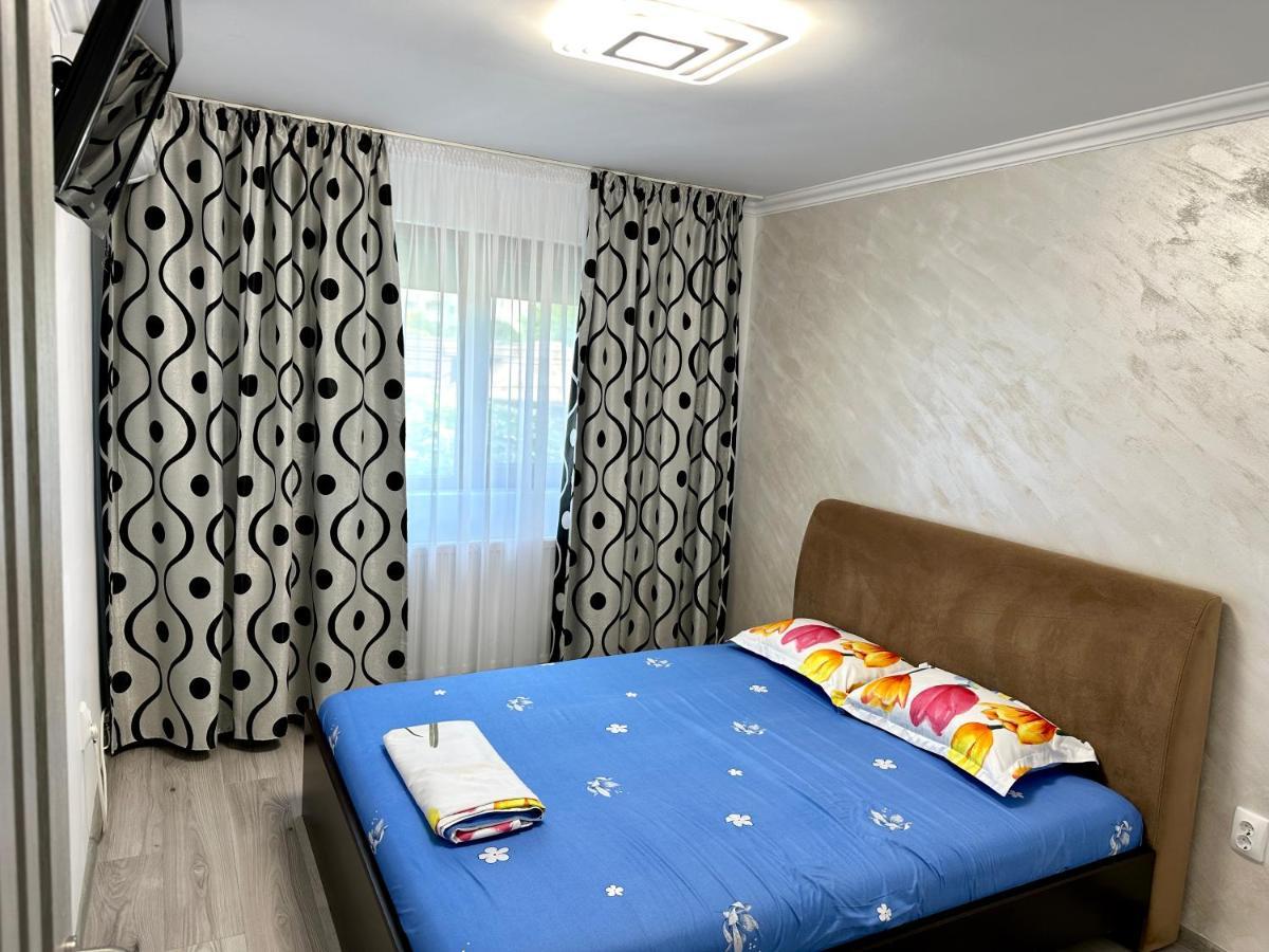 Royal Apartment Buzău Esterno foto